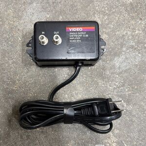 Vintage Eagle VHF FM UHF Signal Amplifier